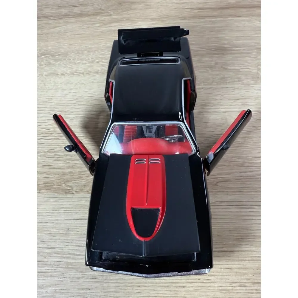 Jada Bigtime Muscle Cuda Black Red Diecast 1:24